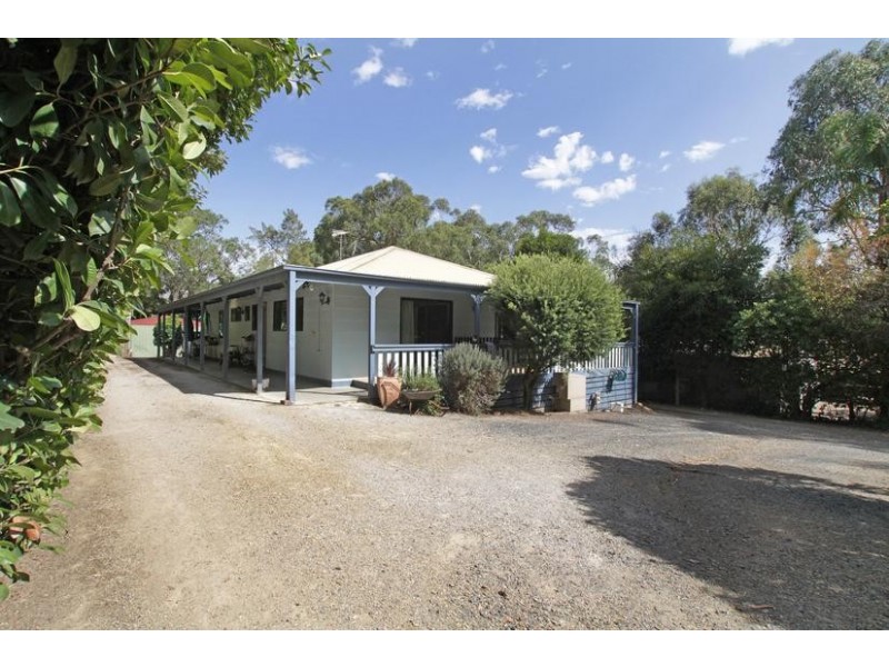 12 Swiss Chalet Road, Badger Creek VIC 3777
