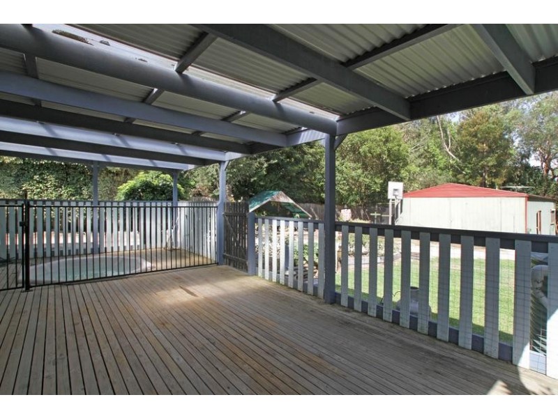 12 Swiss Chalet Road, Badger Creek VIC 3777