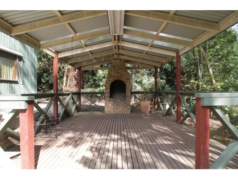 12 Swiss Chalet Road, Badger Creek VIC 3777