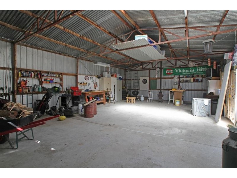 12 Swiss Chalet Road, Badger Creek VIC 3777