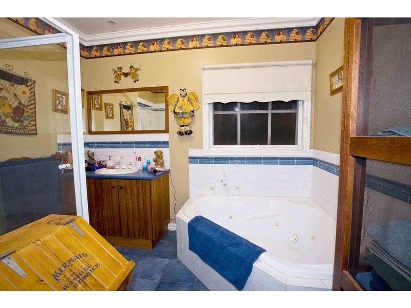 17 Parkhaven Ct, Healesville VIC 3777