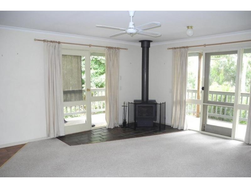 1/2A Maroondah Parade, Healesville VIC 3777