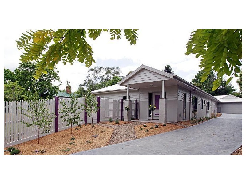 1/4 St Leonards Road, Healesville VIC 3777
