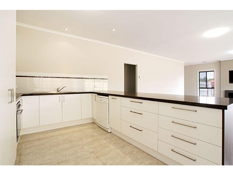 1/4 St Leonards Road, Healesville VIC 3777