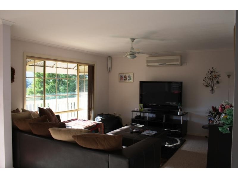 15 Currawong Road, Healesville VIC 3777