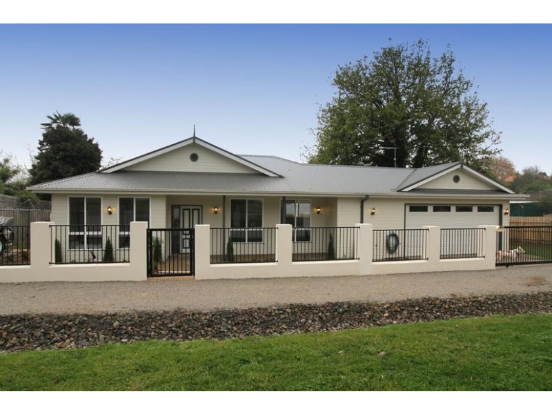 1/1 Blannin Street, Healesville VIC 3777