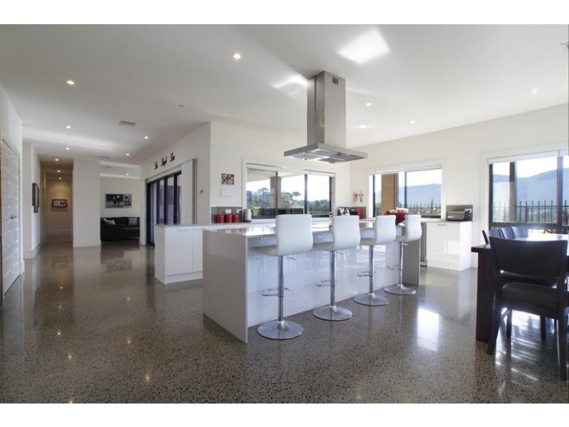 52 Ainsworth Avenue, Chum Creek VIC 3777