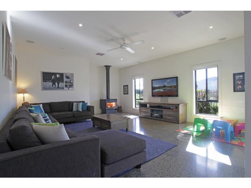 52 Ainsworth Avenue, Chum Creek VIC 3777