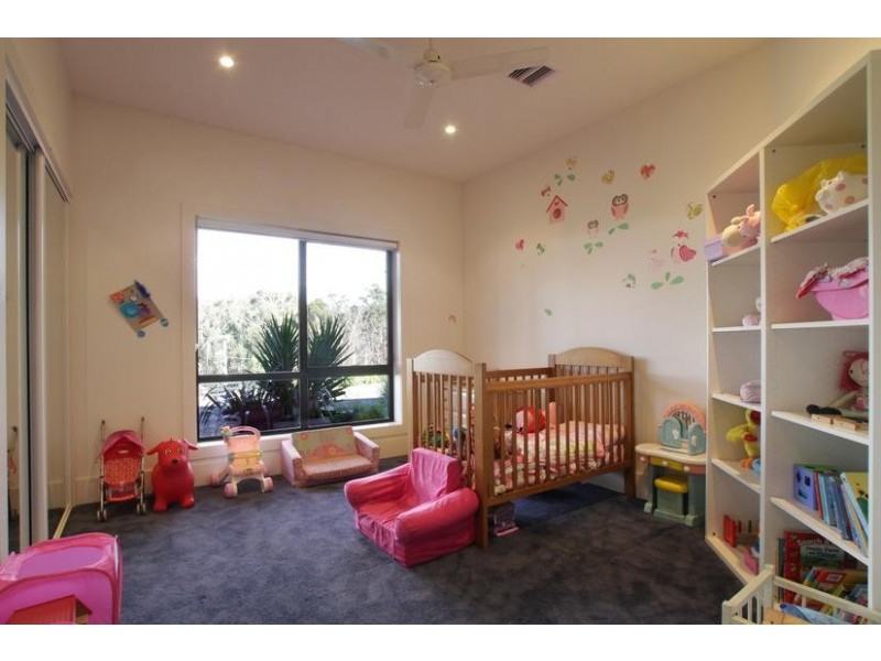 52 Ainsworth Avenue, Chum Creek VIC 3777