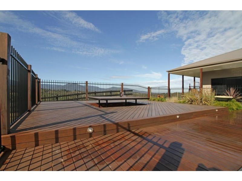 52 Ainsworth Avenue, Chum Creek VIC 3777