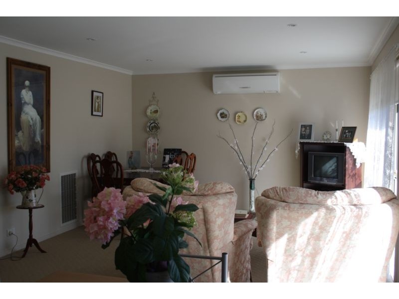 2/15 Stephens Road, Healesville VIC 3777
