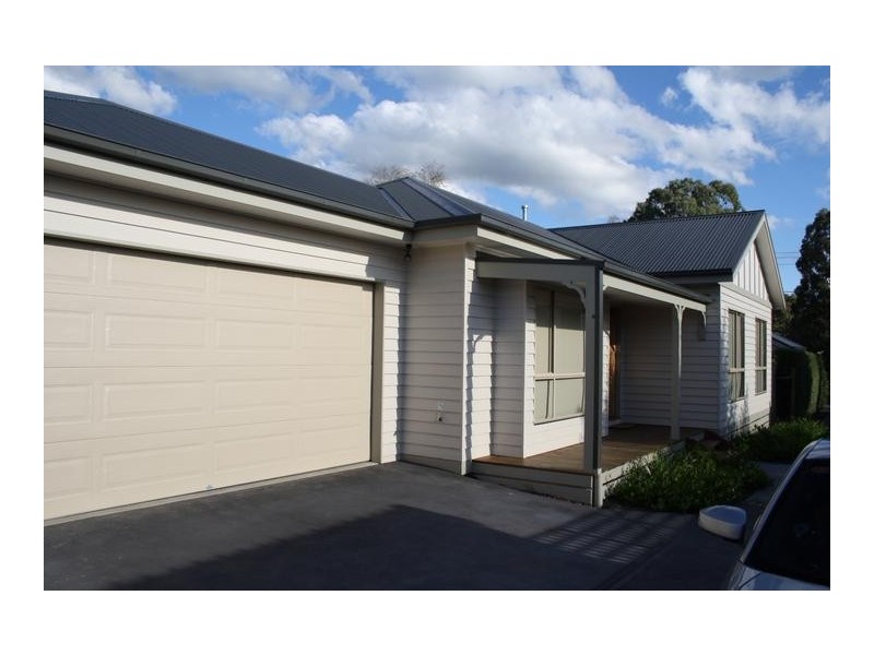 2/8 Smith Street, Healesville VIC 3777