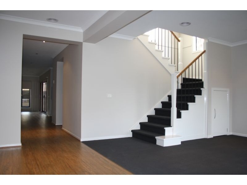 15 Dobbyn Road, Croydon VIC 3136