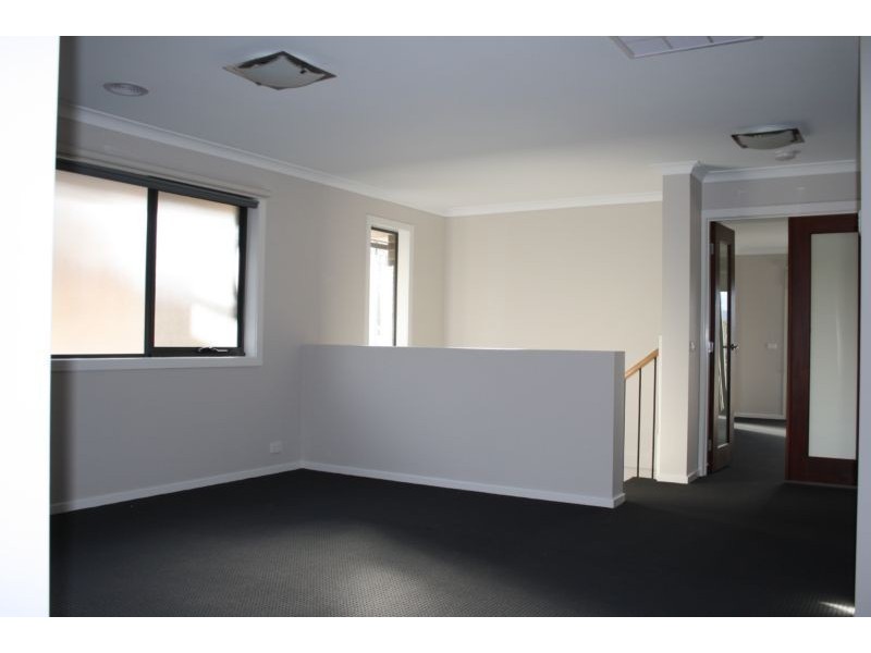 15 Dobbyn Road, Croydon VIC 3136