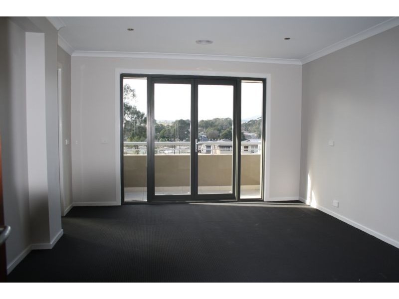 15 Dobbyn Road, Croydon VIC 3136