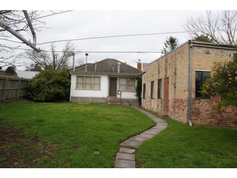 121 Maroondah Highway, Healesville VIC 3777