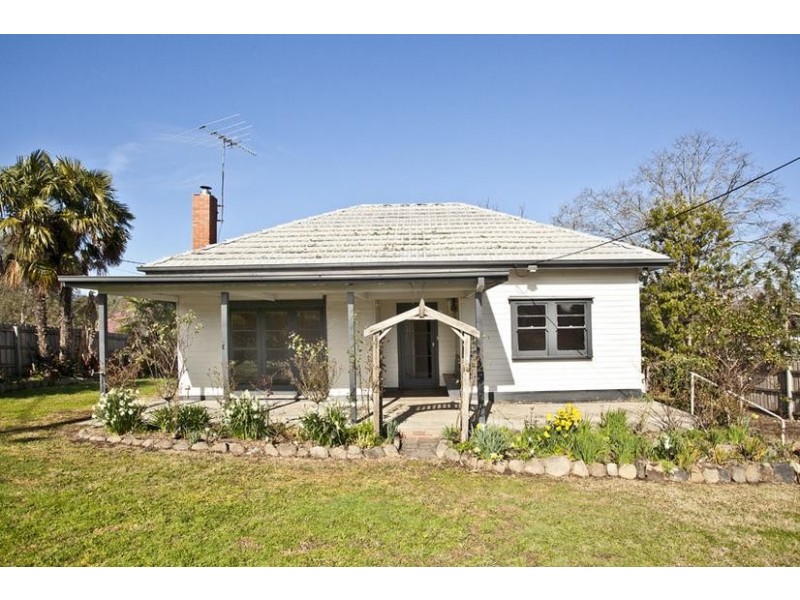 4 Old Fernshaw Road, Healesville VIC 3777