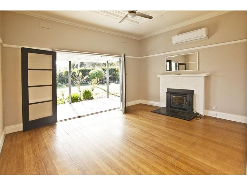 4 Old Fernshaw Road, Healesville VIC 3777