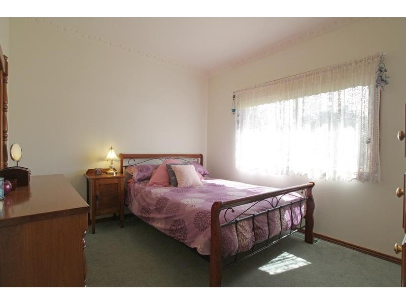 77 Thomas Road, Healesville VIC 3777