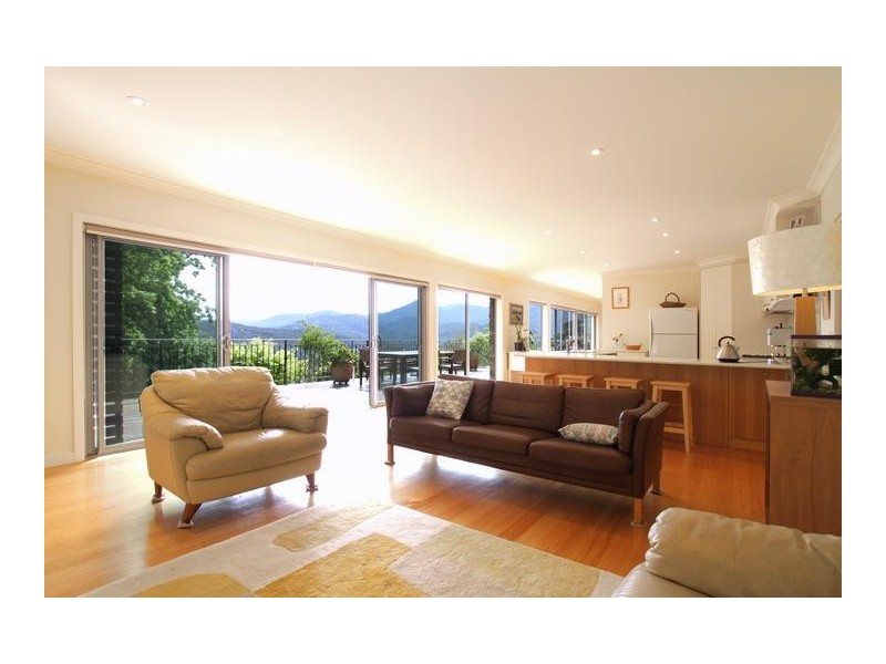 14 Pockett Lane, Healesville VIC 3777