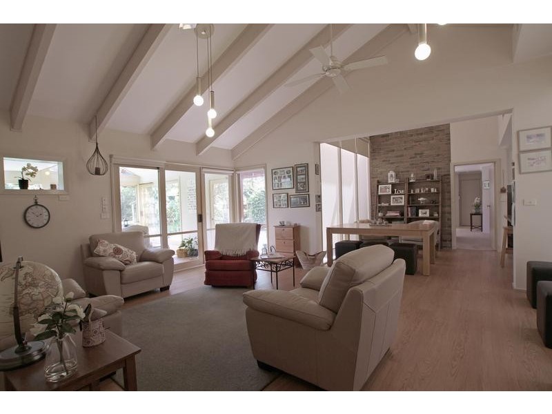 74 Farnham Road, Healesville VIC 3777