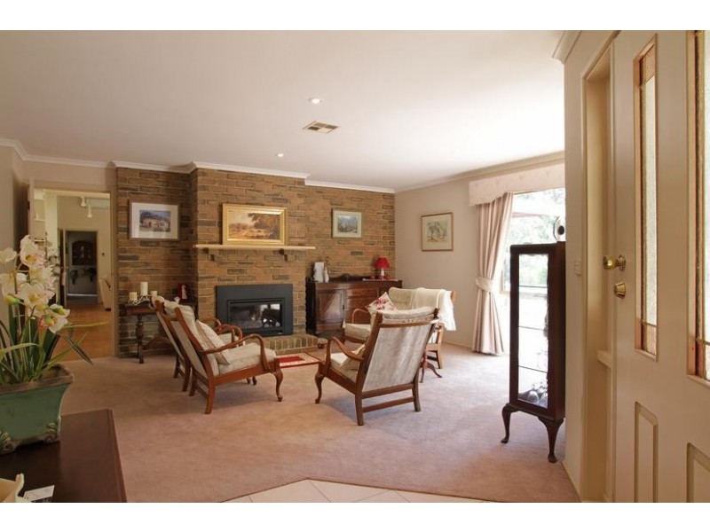 74 Farnham Road, Healesville VIC 3777