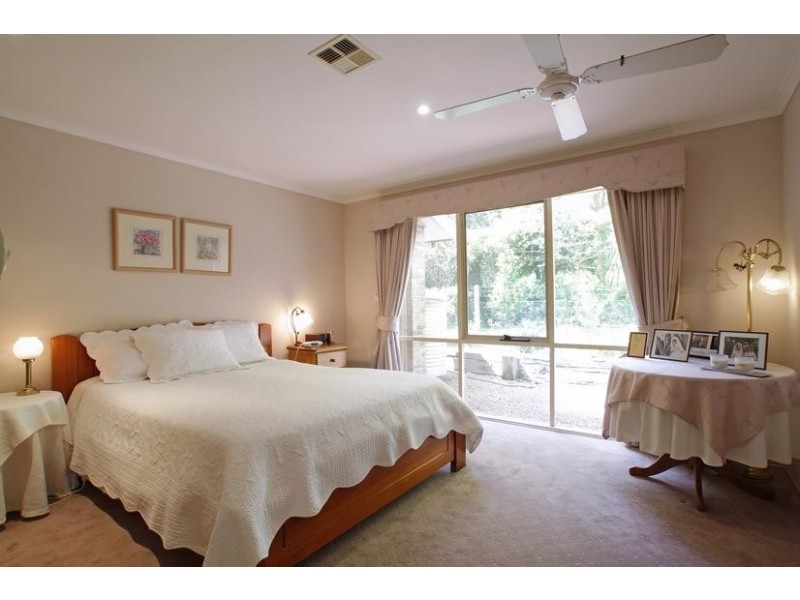 74 Farnham Road, Healesville VIC 3777