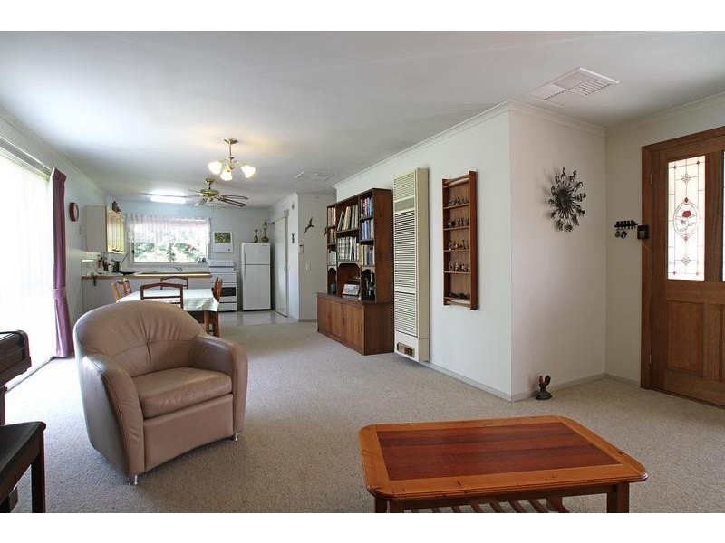 4/13-15 Smith Street, Healesville VIC 3777