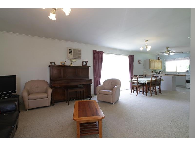 4/13-15 Smith Street, Healesville VIC 3777