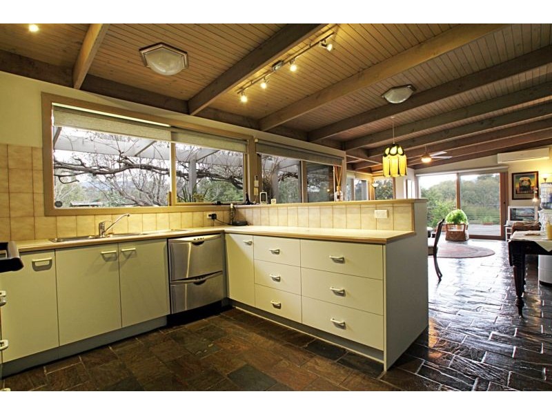 11 Chaffer Street, Healesville VIC 3777