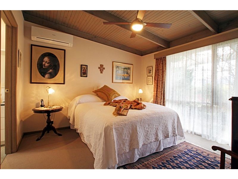 11 Chaffer Street, Healesville VIC 3777