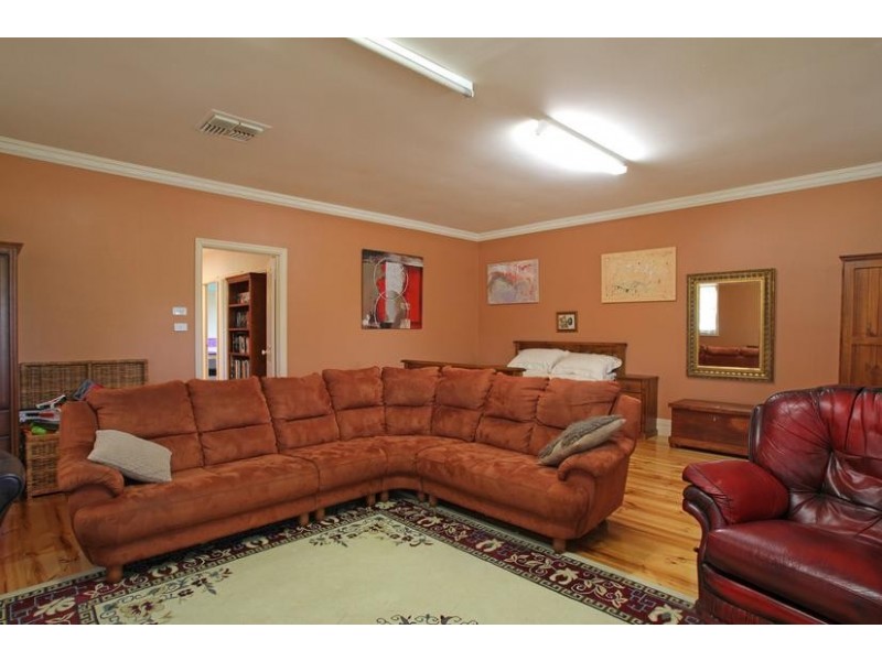 148-154 Maroondah Highway, Healesville VIC 3777