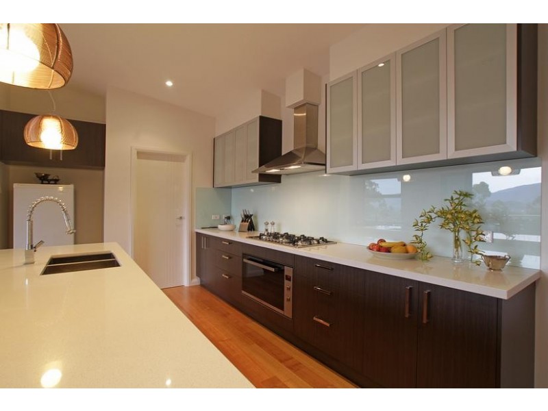 20 Hillcrest Grove, Healesville VIC 3777