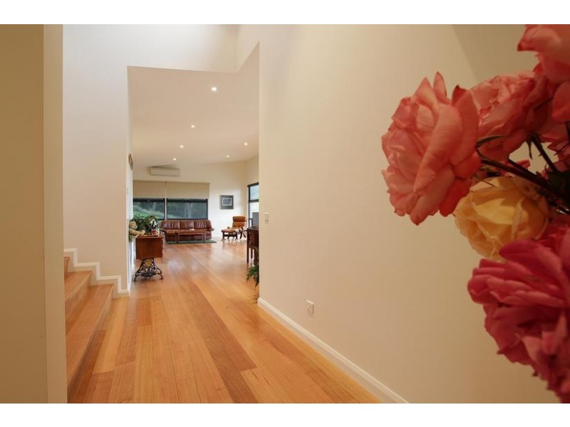 20 Hillcrest Grove, Healesville VIC 3777