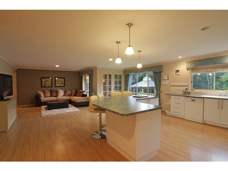 212 Don Road, Healesville VIC 3777