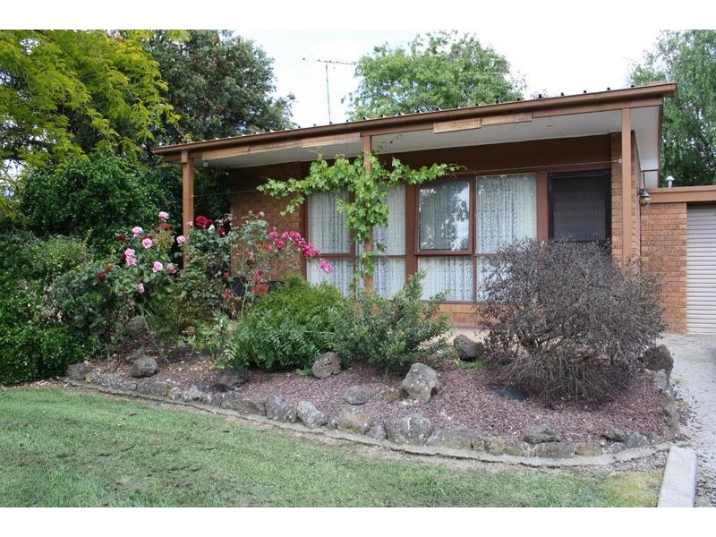 2/2 Camerons Road, Healesville VIC 3777