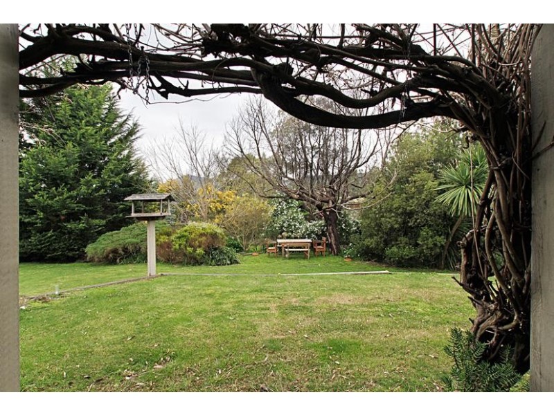 11 Chaffer Street, Chum Creek VIC 3777