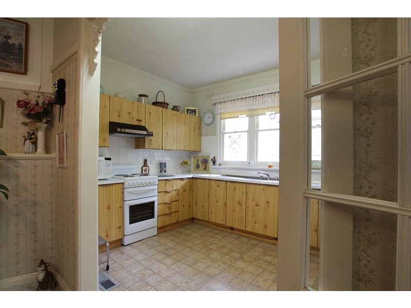 8 Blannin St, Healesville VIC 3777