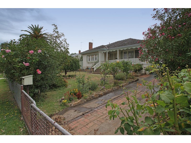 8 Blannin St, Healesville VIC 3777
