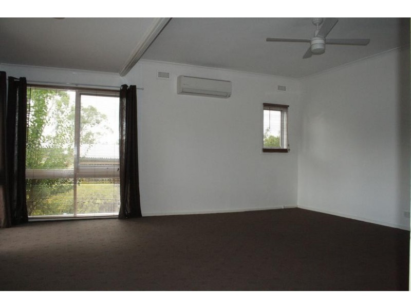 17 Centre Grove, Healesville VIC 3777