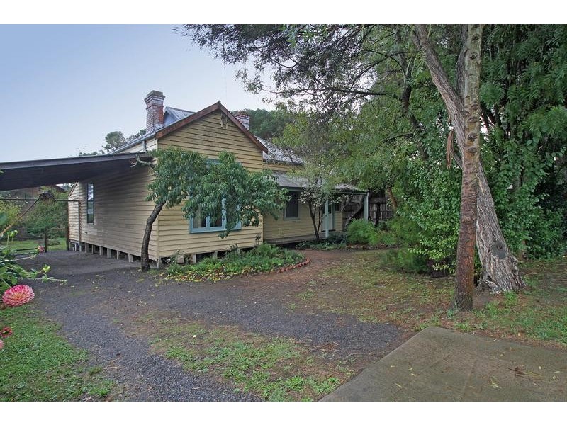 2 McGrettons Road, Healesville VIC 3777