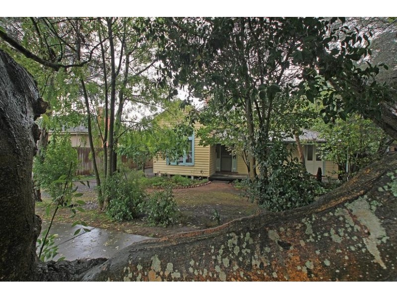 2 McGrettons Road, Healesville VIC 3777