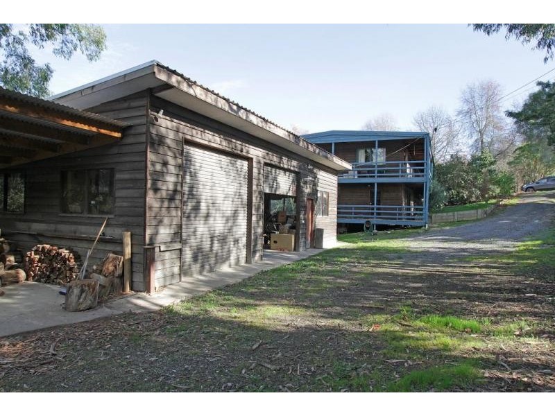 4 Clive Avenue, Healesville VIC 3777