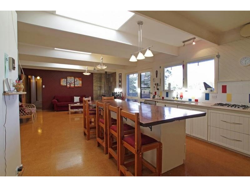 4 Clive Avenue, Healesville VIC 3777