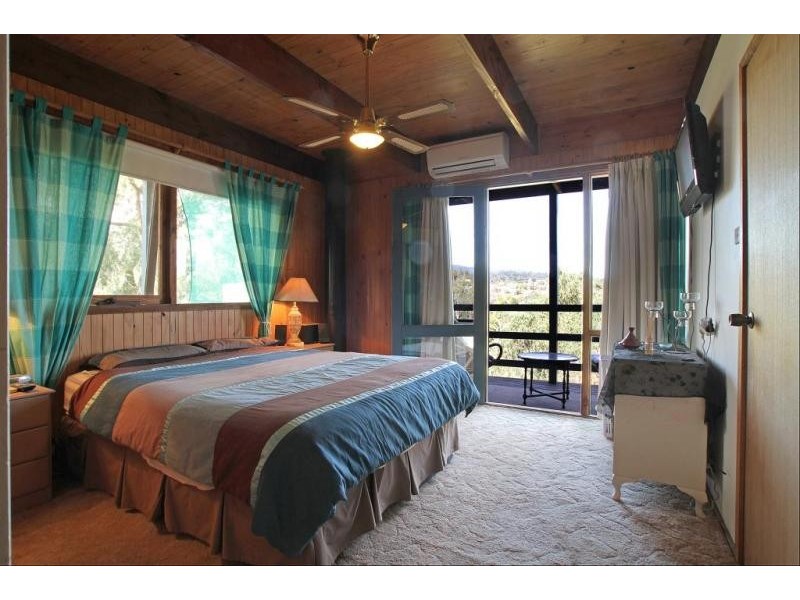 4 Clive Avenue, Healesville VIC 3777