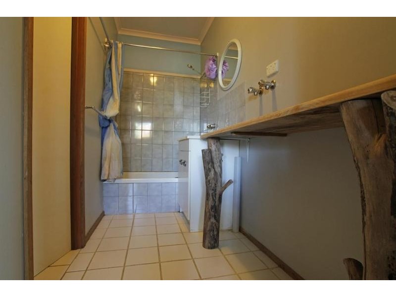 4 Clive Avenue, Healesville VIC 3777