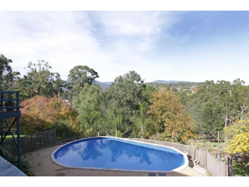 4 Clive Avenue, Healesville VIC 3777