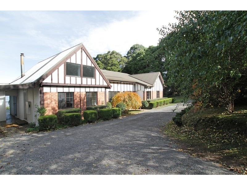 292 Nyora Road, Mount Toolebewong VIC 3777