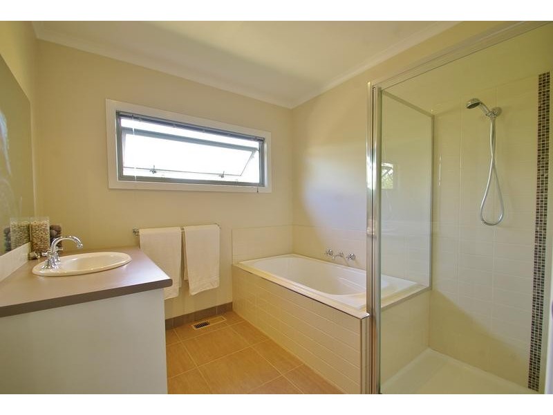 2/67 Maroondah Highway, Healesville VIC 3777