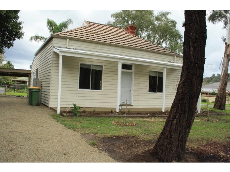 42 Farnham Road, Healesville VIC 3777